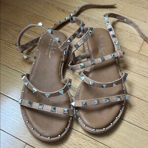 Nicole Miller Tan Studded strapy  Sandals